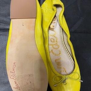Sam Edelman Felicia Ballet Flat women’s shoes in honey yellow size 9